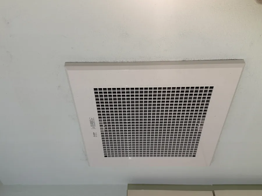 交換後のトイレ換気扇・三菱VD-13ZC14