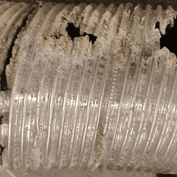 浴室換気扇のアルミダクトは腐食していることがある